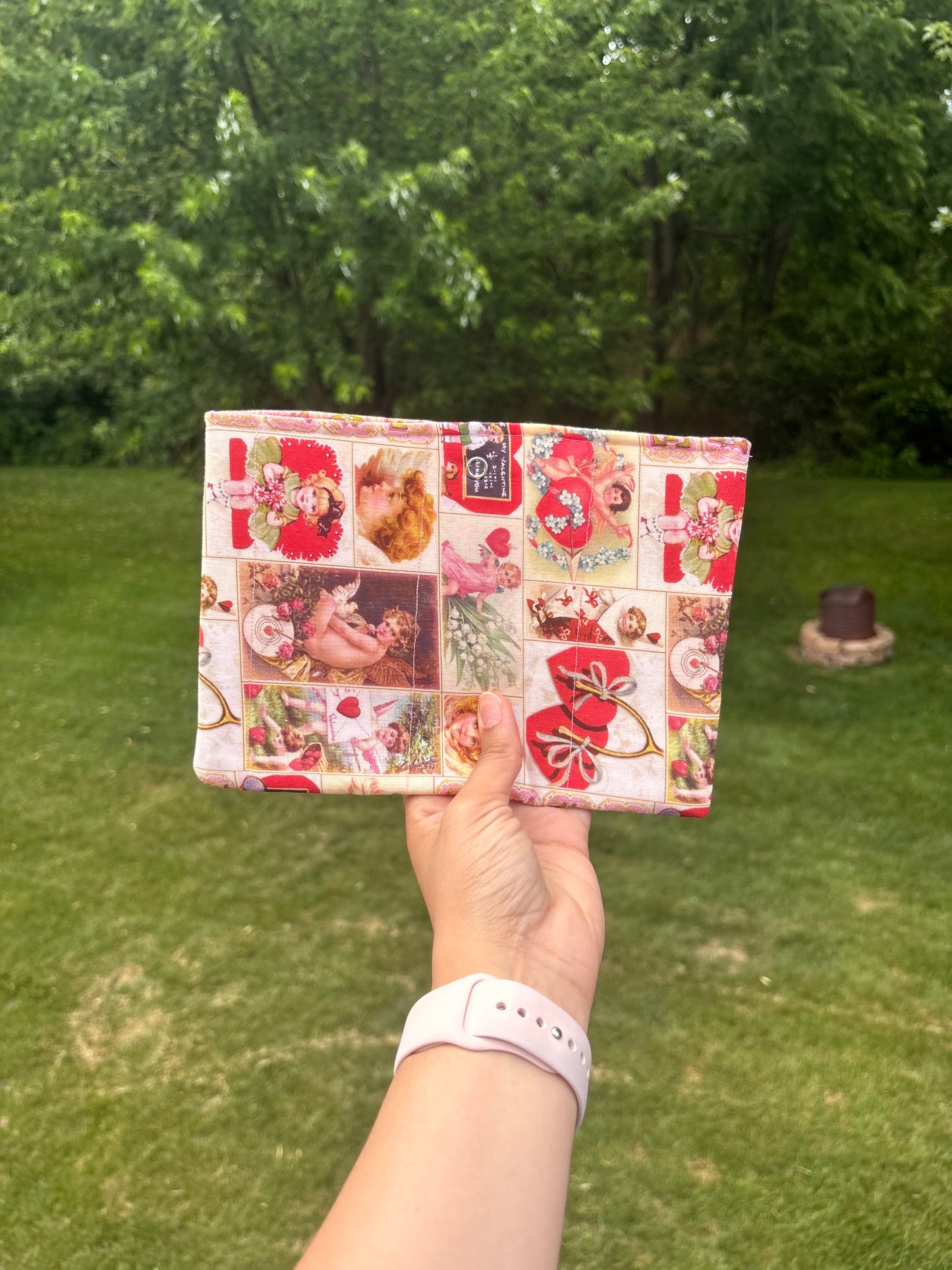 Cupid's Corner - EReader Sleeve